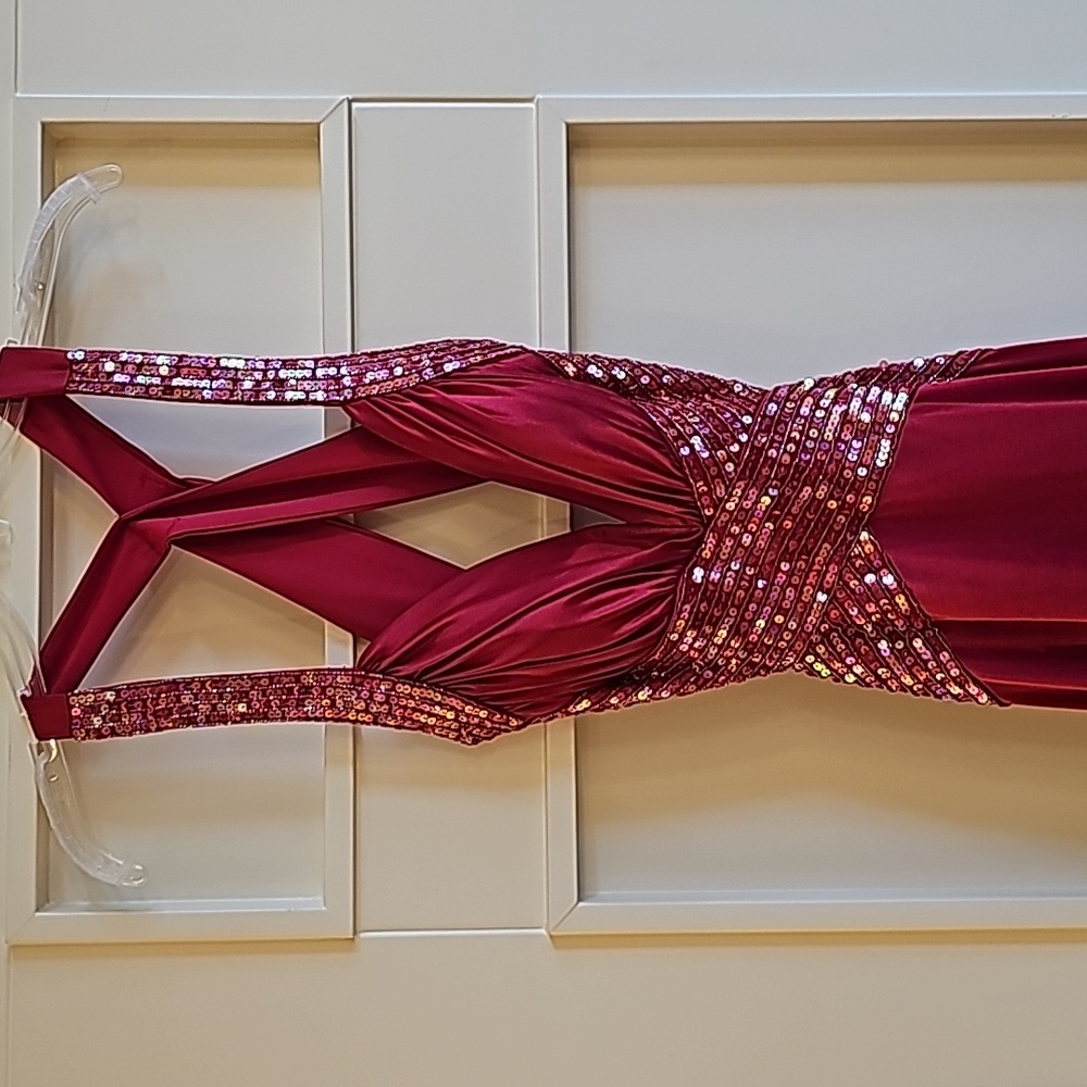 Red, Full Length, Halter, Open Back, Peeek-A-Boo … - image 3